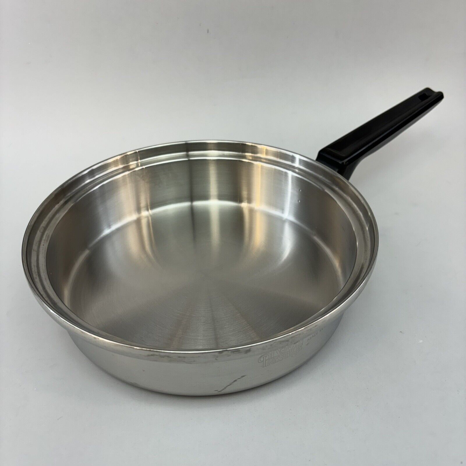 Royal Prestige 9” Sauce Pan Pot 7 Ply Titanium Copper Silver Alloy Cookware USA