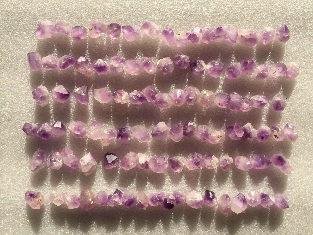 100pcs Bulk Purple Amethyst Tips Quartz Point & Pieces Natural Crystal Specimen 