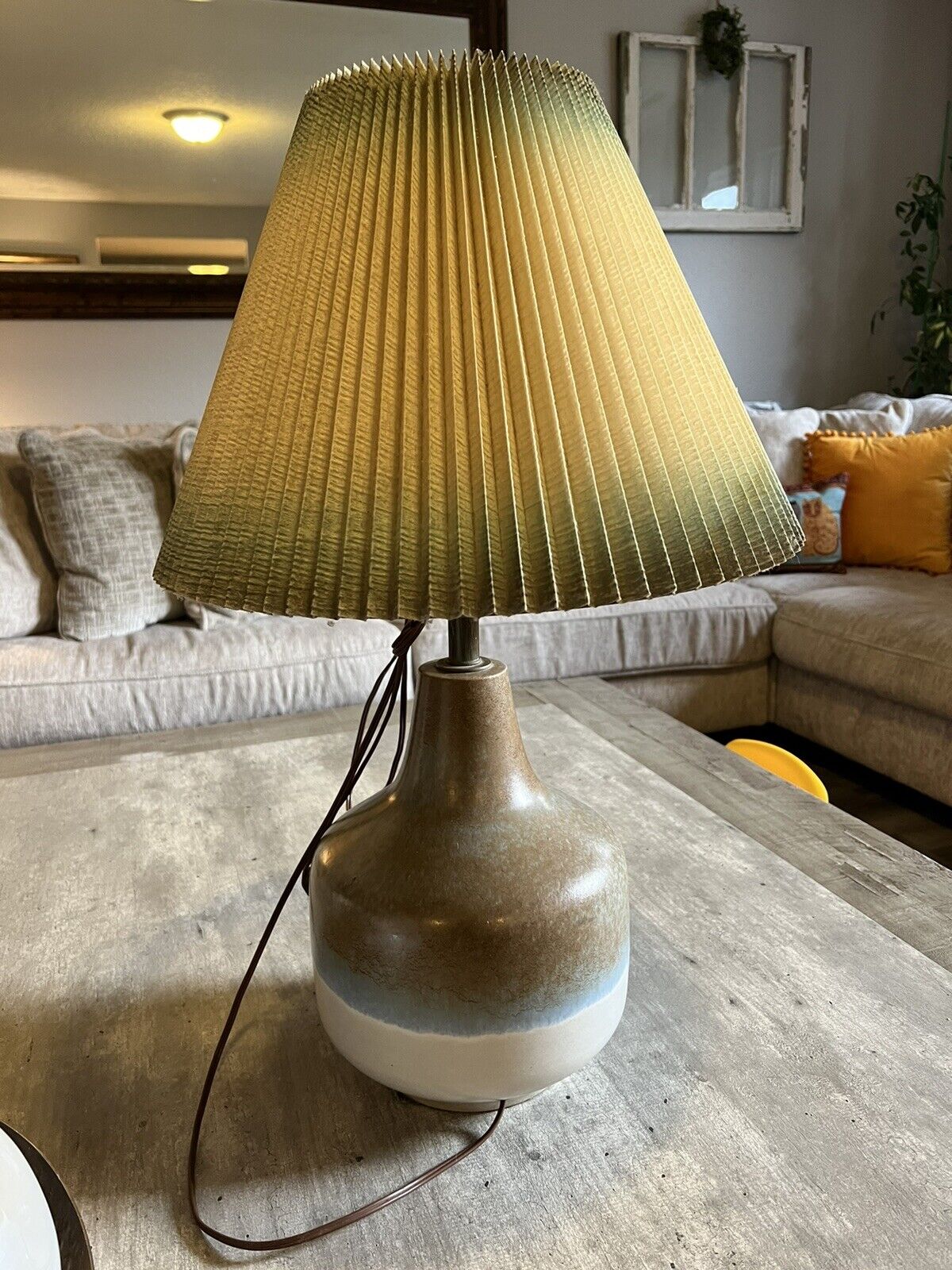 Mid Century VINTAGE Tricolor Ceramic Table Lamp with Original Lampshade Leviton