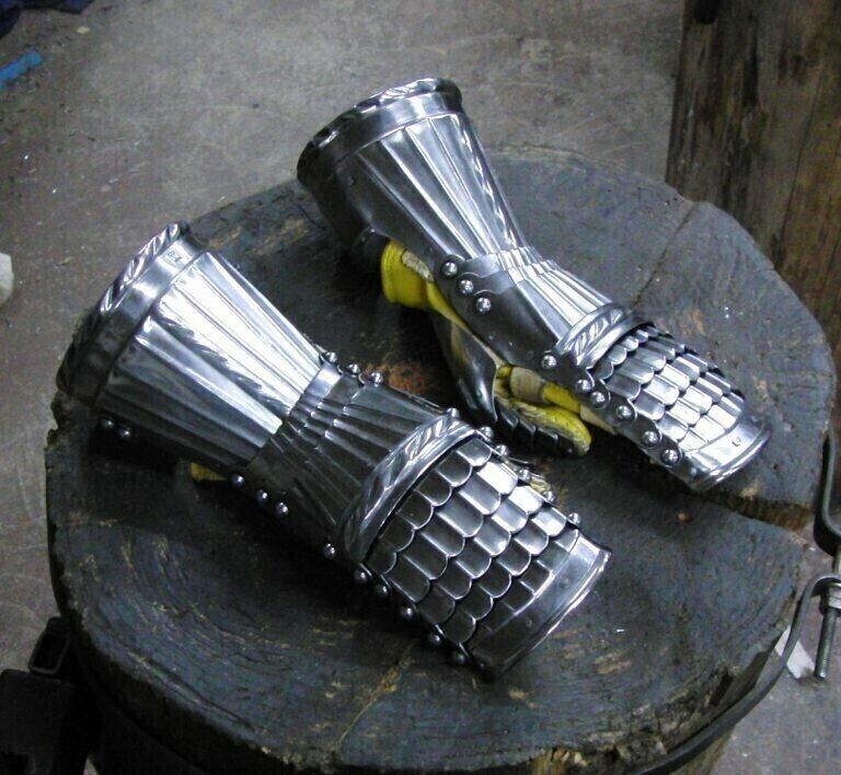 16GA Medieval Armor Maximilian Gauntlet & Gloves Knight Armor Historical Replica