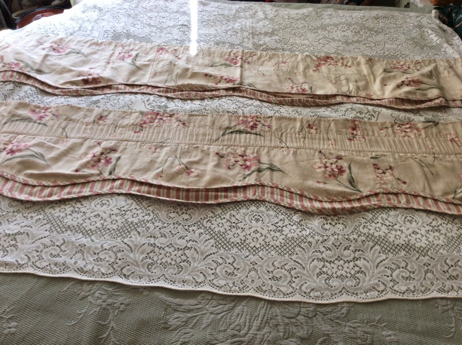 2 Valances Waverly Flowers & Stripes Fontanelle Rose Tan Beige Scalloped Layered