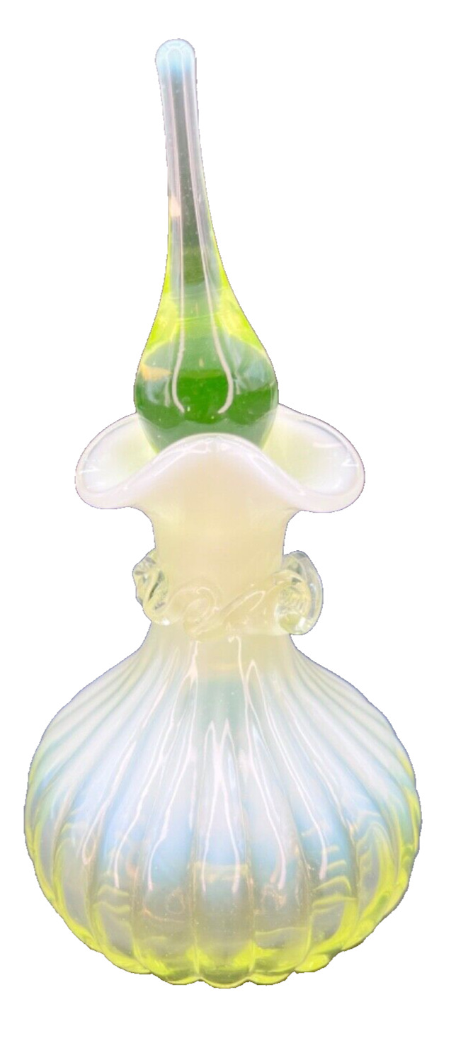 Gibson 2002 Vaseline Topaz Opalescent Perfume Decanter with Stopper