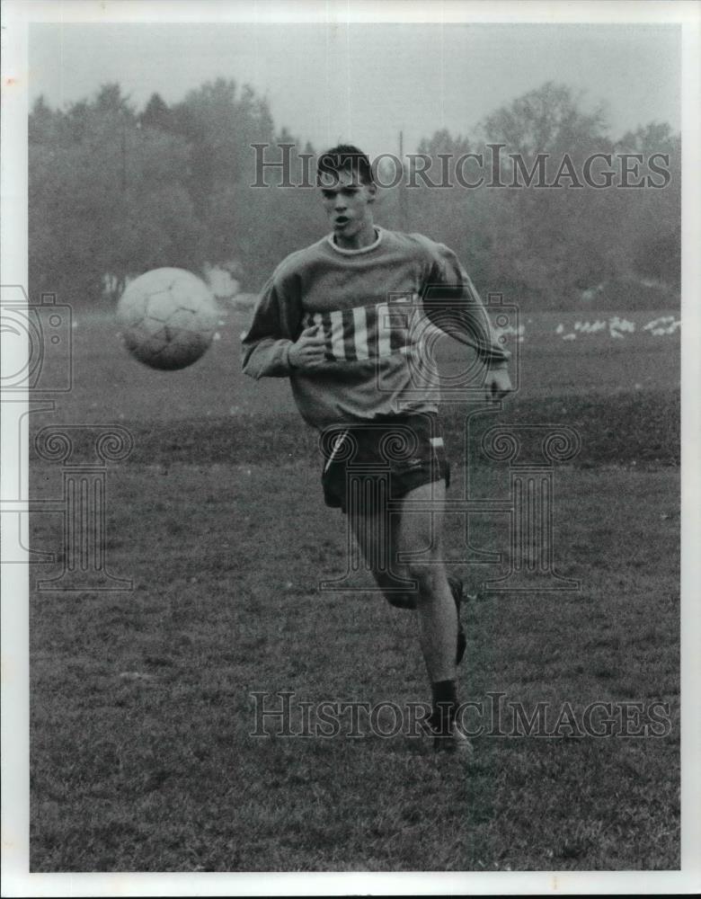 1990 Press Photo Elyria Catholic Soccer, Matt Willoughby - cvb48550