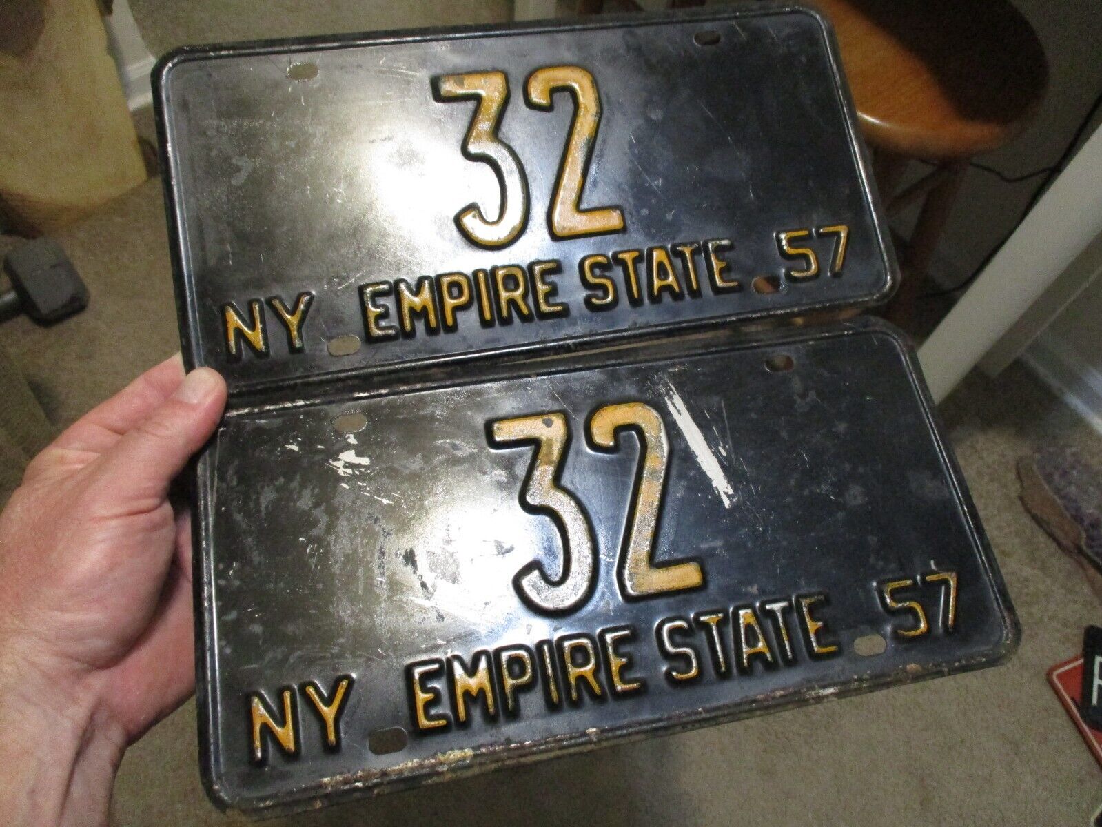 #32 RARE 1957 NEW YORK PAIR 2 digit LICENSE PLATES LOW # 32 EMPIRE STATE CHEVY