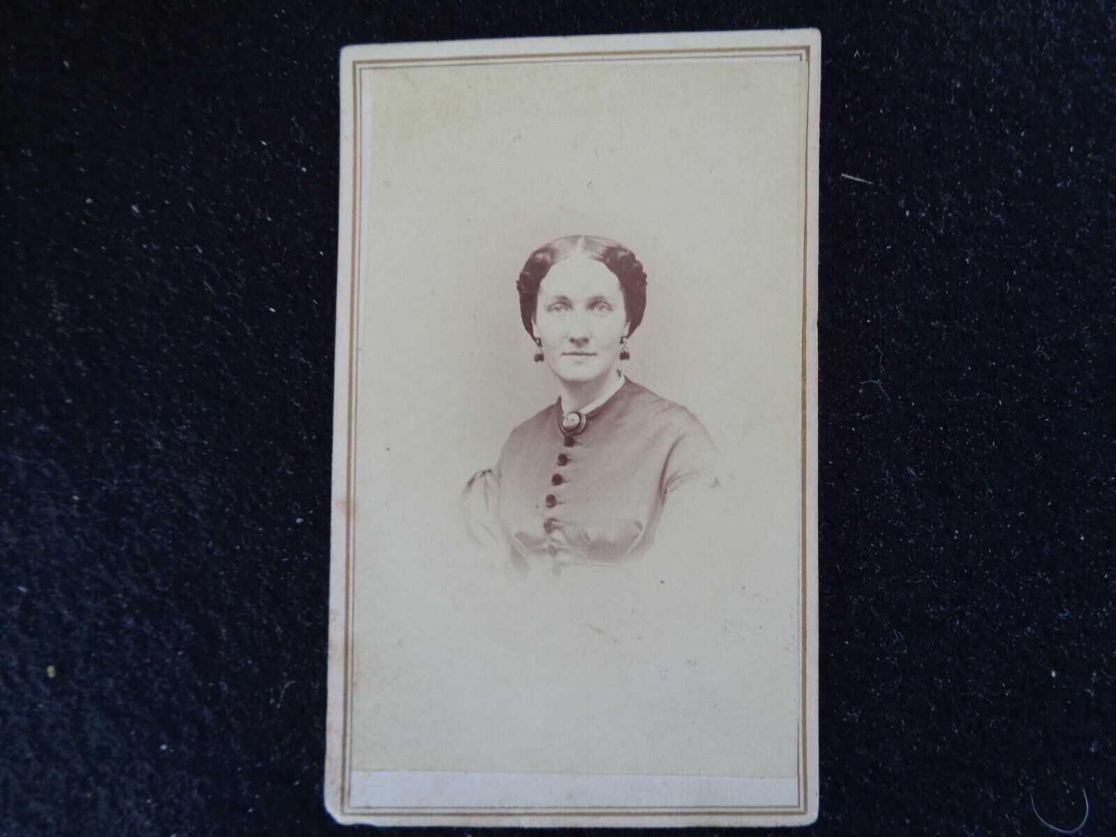 vintage 1800s photo young lsdy from worcester mass. a 0/02 cent green rev.stamp 