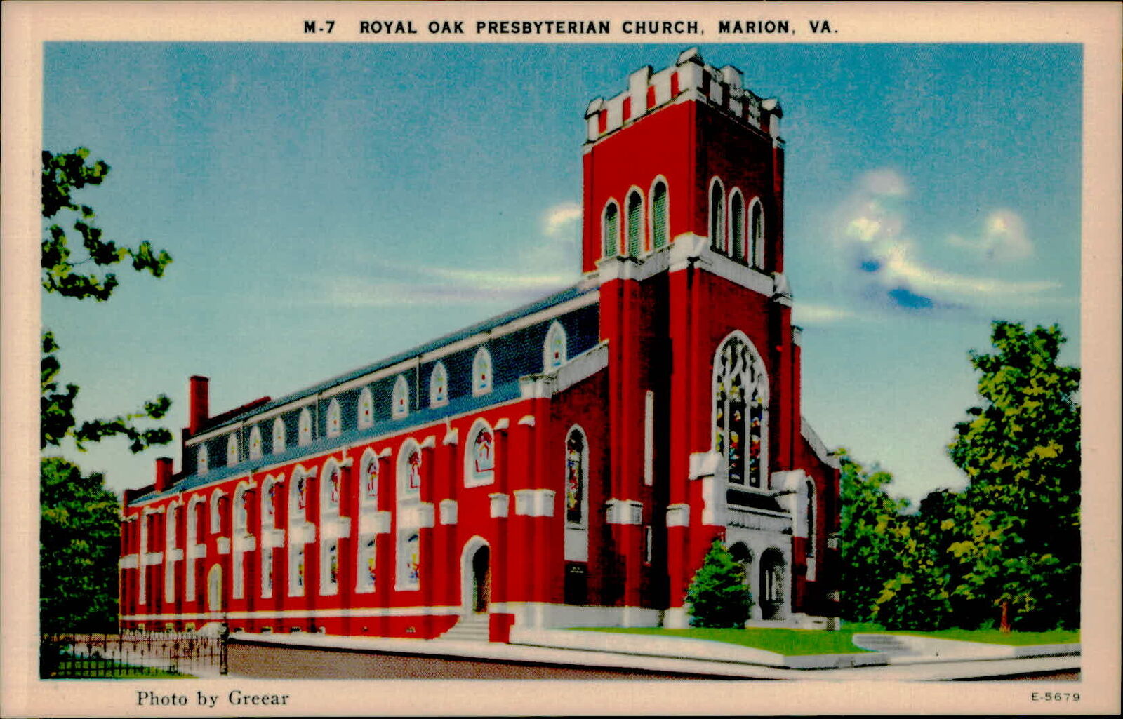 Postcard: M-7 ROYAL OAK PRESBYTERIAN CHURCH, MARION, VA. E-5679 Photo