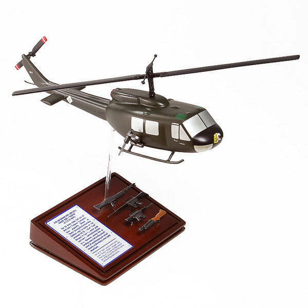 U.S. Army Bell UH-1 Huey Iroquois With Weapons Desk Top Helicopter 1/40 SC Model