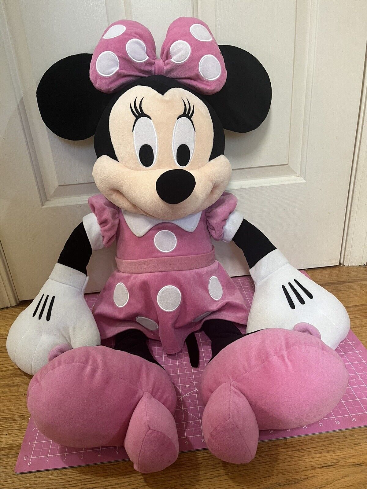36” Jumbo Pink Minnie Mouse Plush Disney.