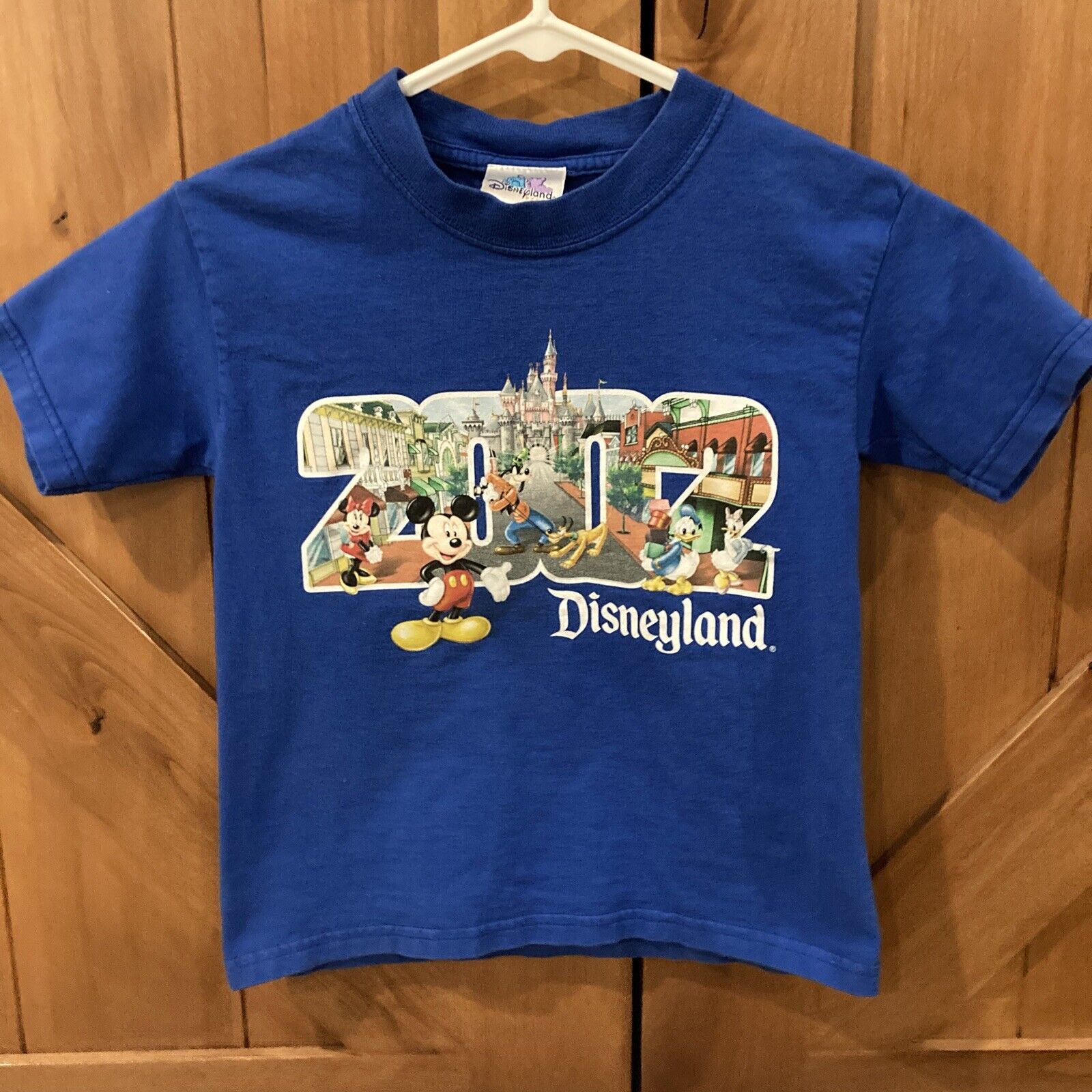Vtg '02 Disneyland T Shirt Youth Small Main St. Castle Goofy Mickey Donald Pluto
