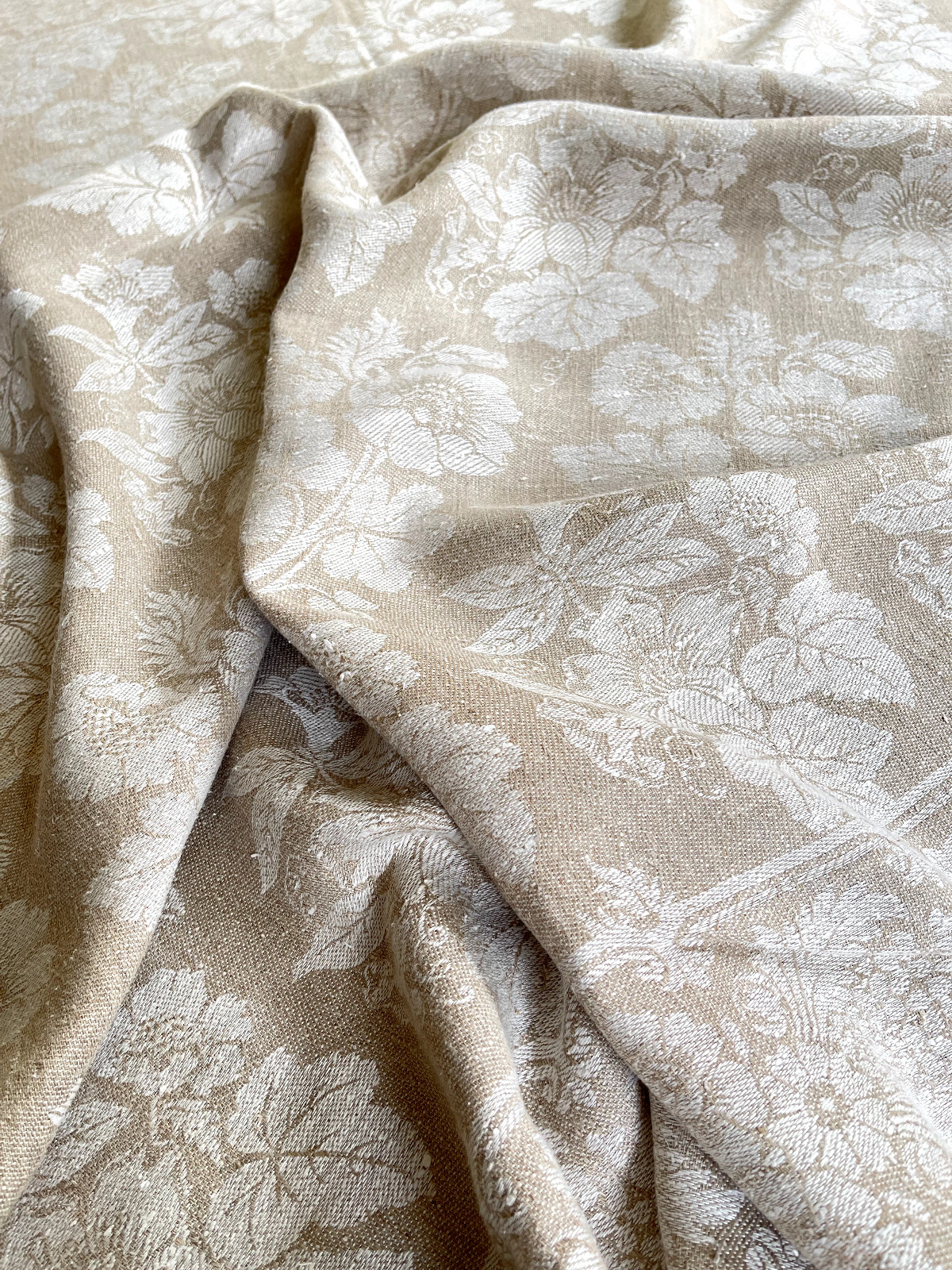 Vintage Cotton Jacquard Tablecloth in Ecru & Beige  YY656