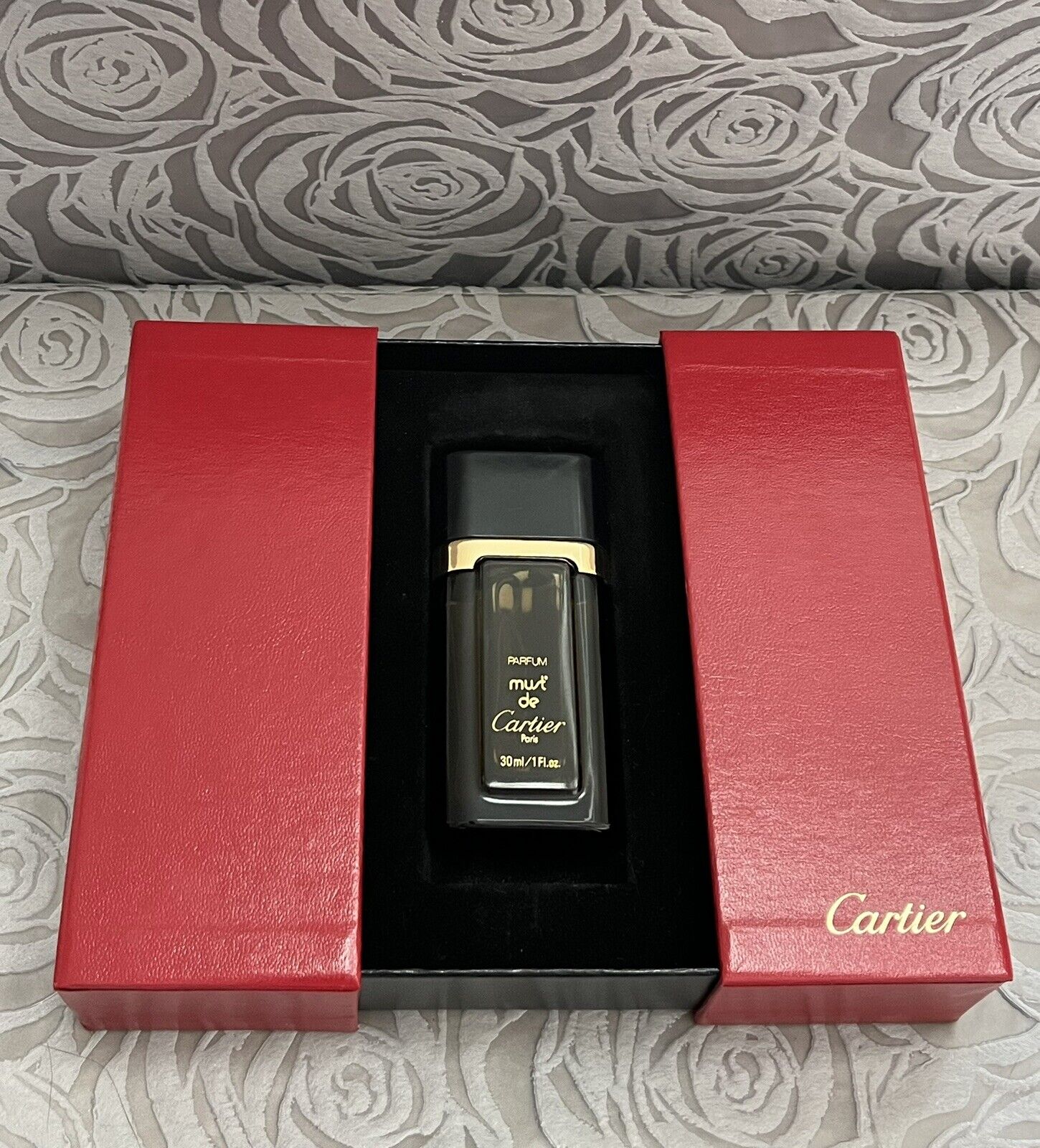 Vintage Must De Cartier Original Parfum 30ml  2/3rd Full In Stunning Perfume Box