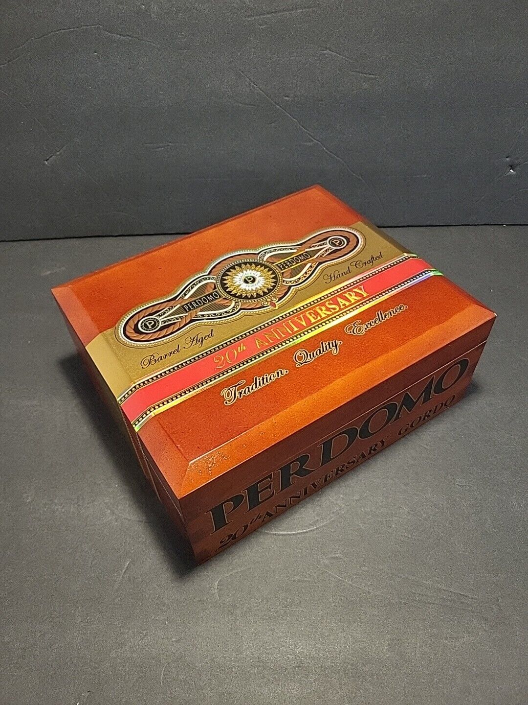 Perdomo 20th Anniversary Wooden Cigar Box 8.5x7x3