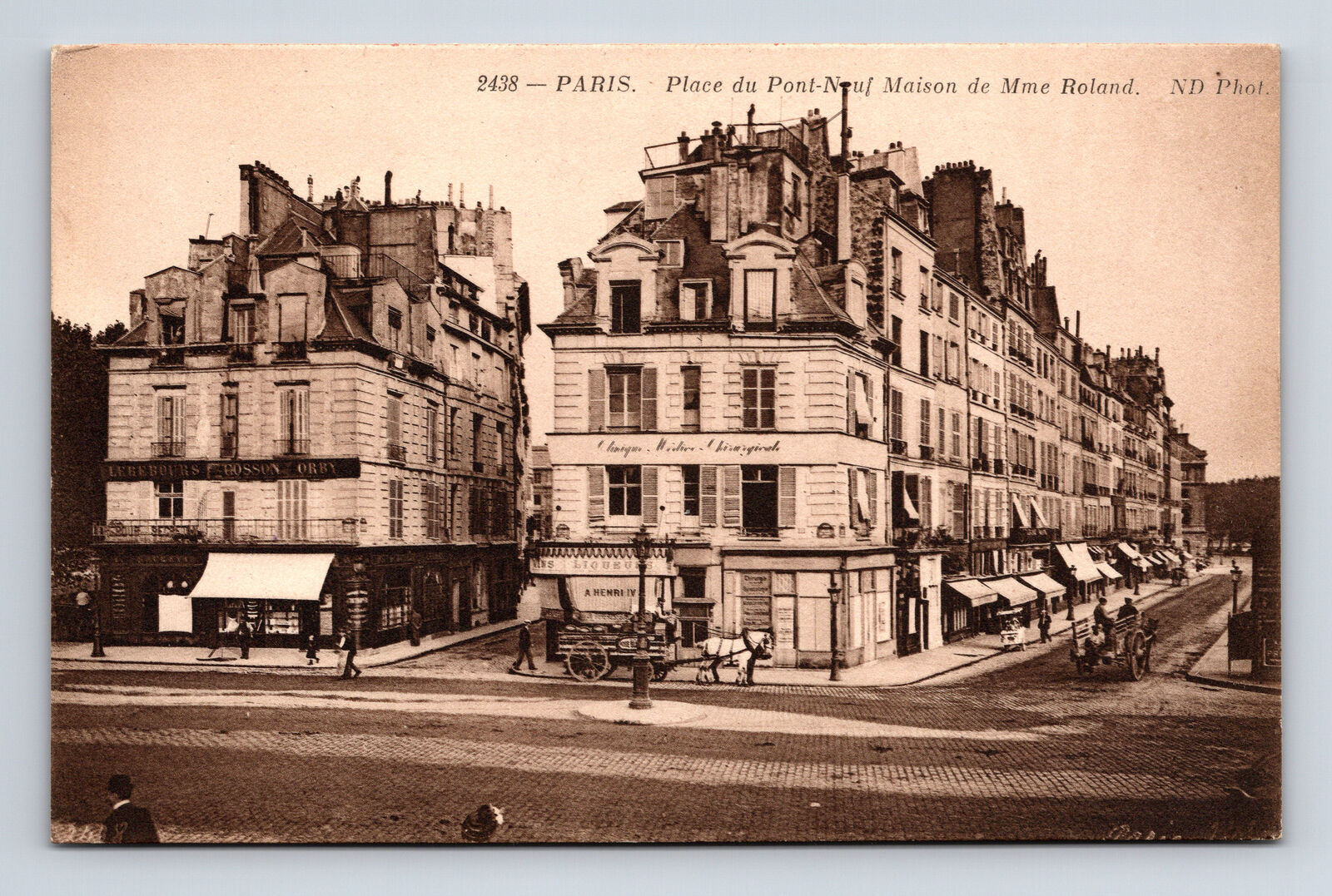 Place du Pont Neuf Henry IV Taverne Liqueurs Paris France NEURDEIN 2438 Postcard