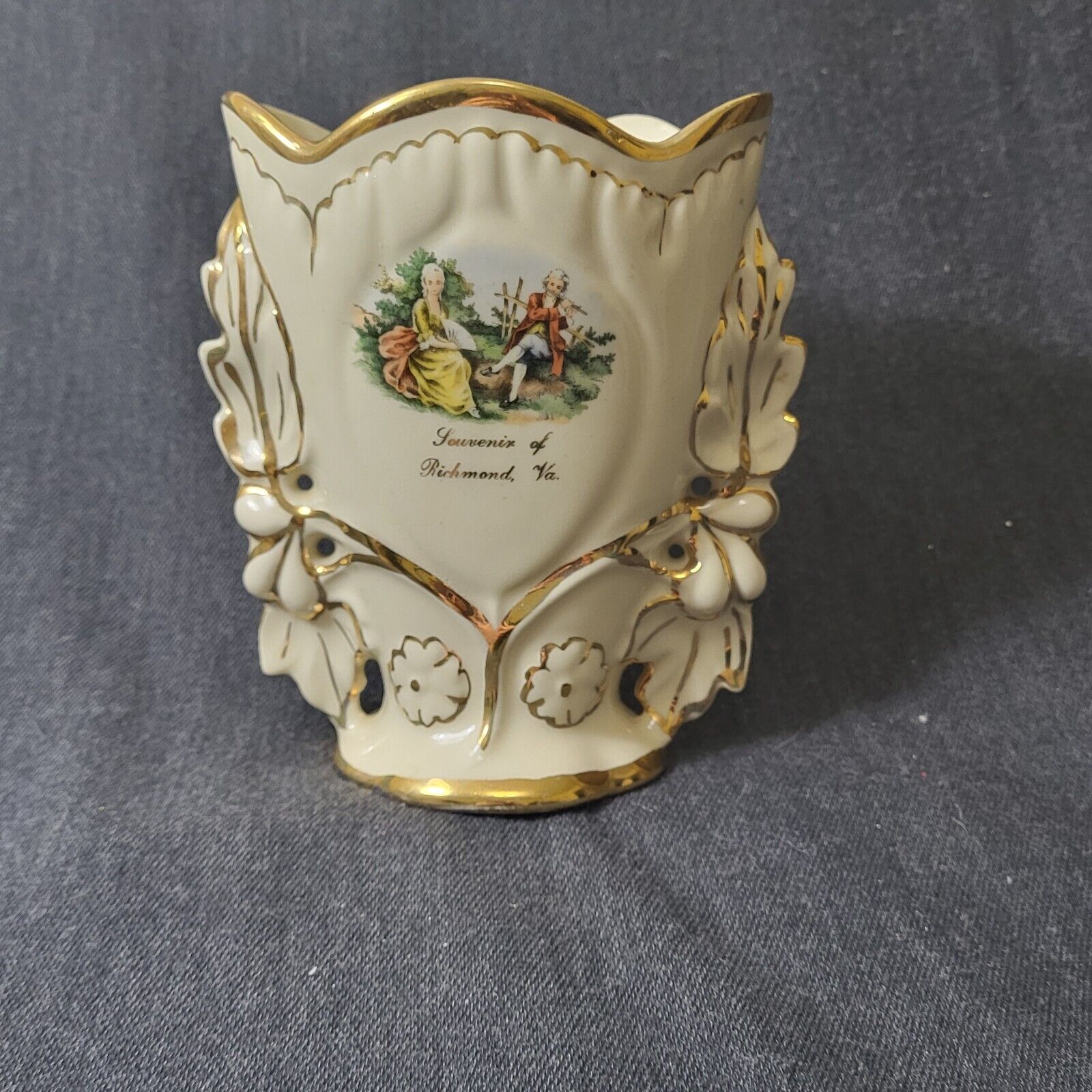 Vintage Capsco Souvenir Ceramic Vase - Richmond Va. -Gold Trim