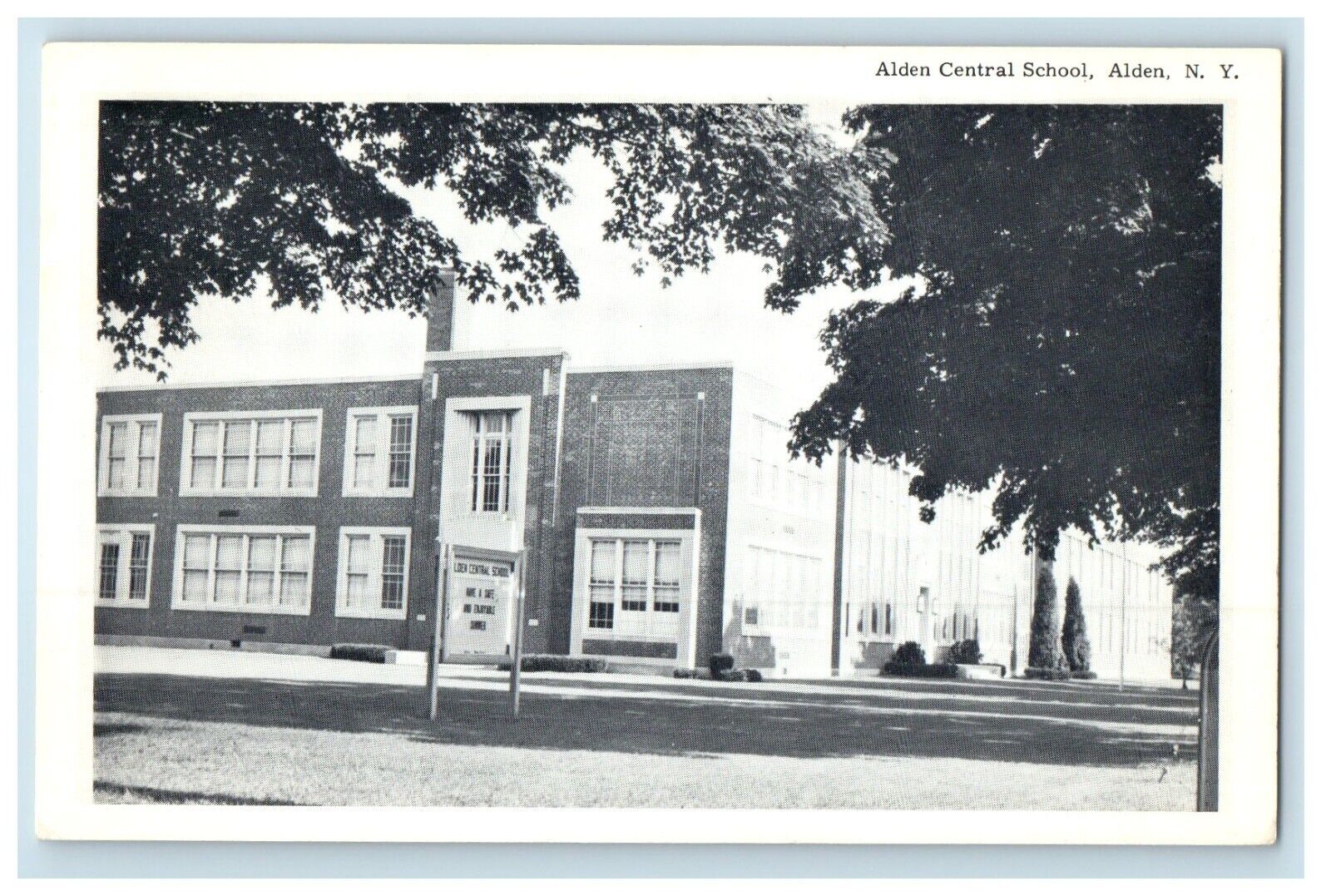c1930\'s Alden Central School Building Street View New York NY Vintage Postcard