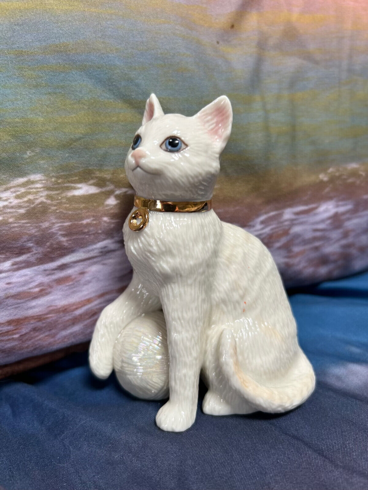 Vintage Lenox Cat with  gold collar on Cat Kitten w Ball Figurine