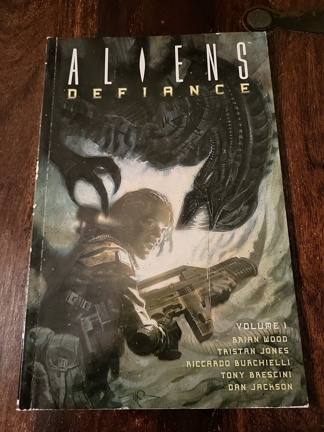 Aliens: Defiance Vol 1 TPB Wood, Jones, Burchielli, Brescini, Jackson 2017