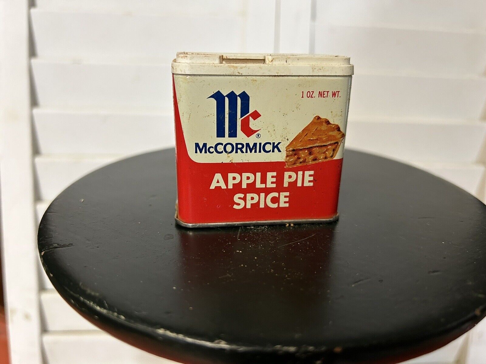 Vintage McCormick Apple Pie Spice 1 oz Advertising Tin picture front pre bar cod