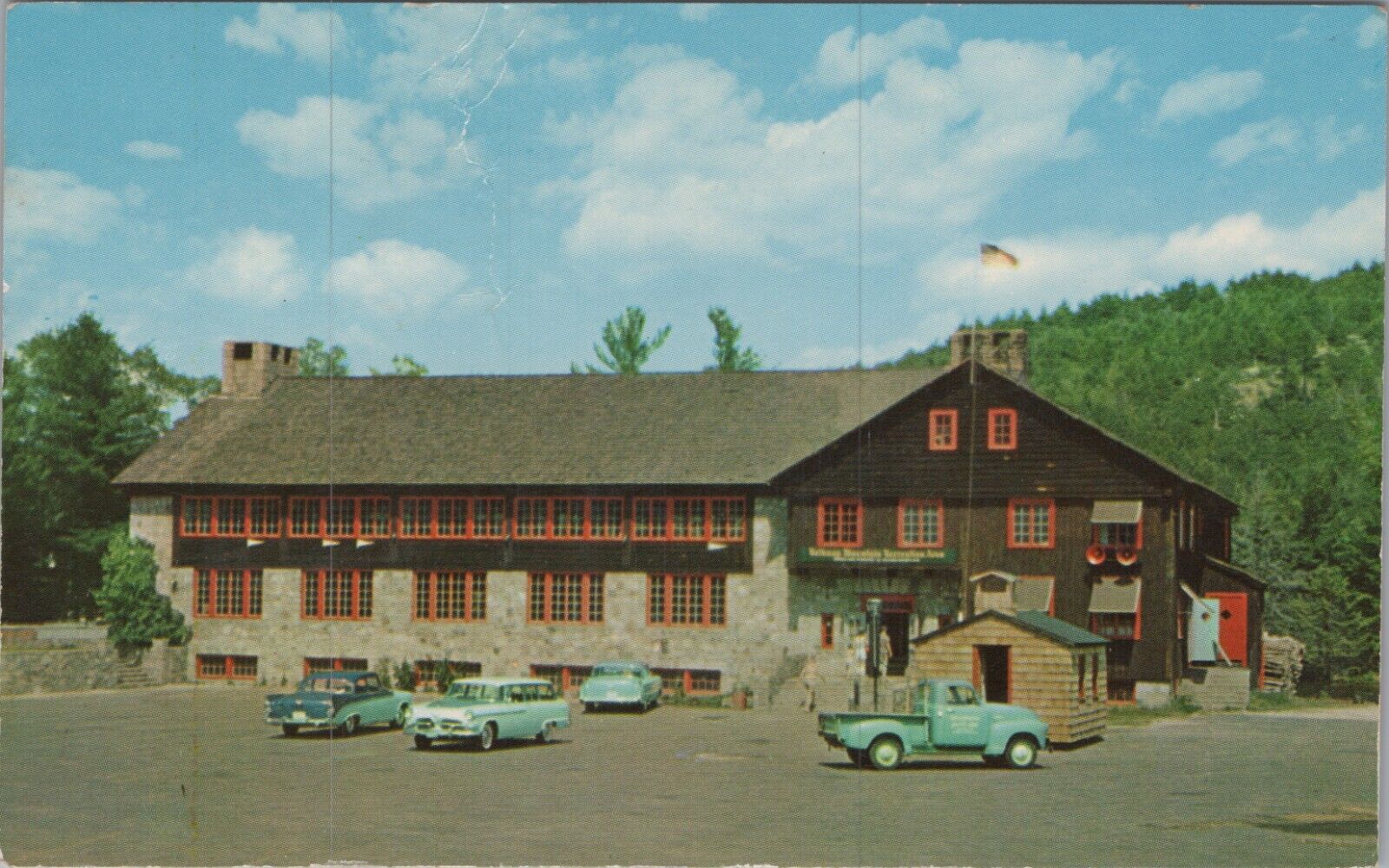 Lots of 50\'s Cars Belknap Recreation Area, New Hampshire NH 1958 Postcard 7675.1
