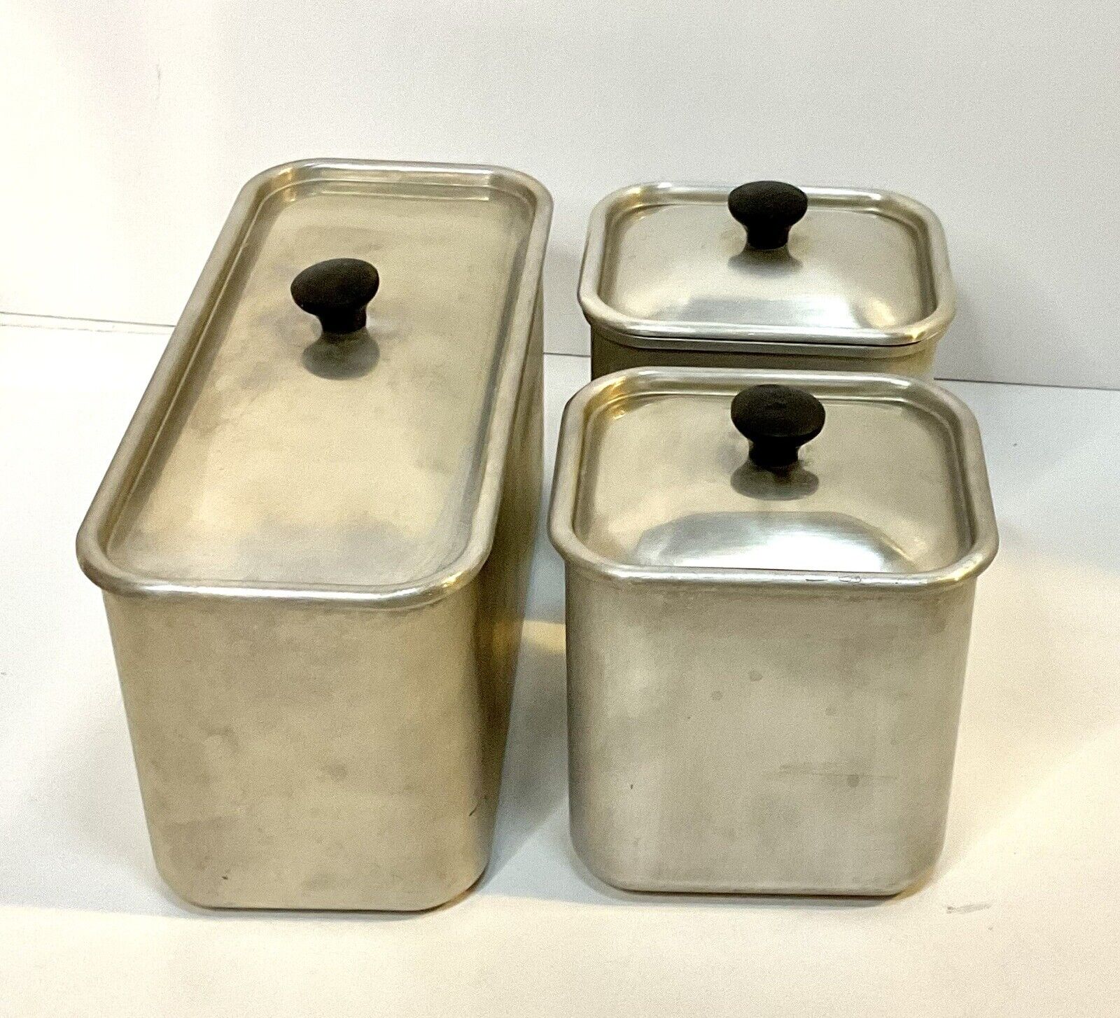 Vintage Set Of 3 Mirro Aluminum Refrigerator Lidded Containers