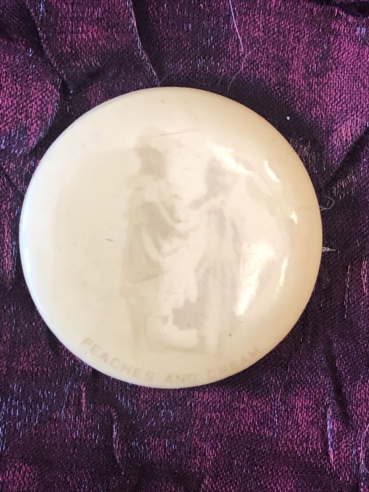 1890s Whitehead And Hoag Advertising Button— Cameo Pepsin Gum—Peaches And Cream