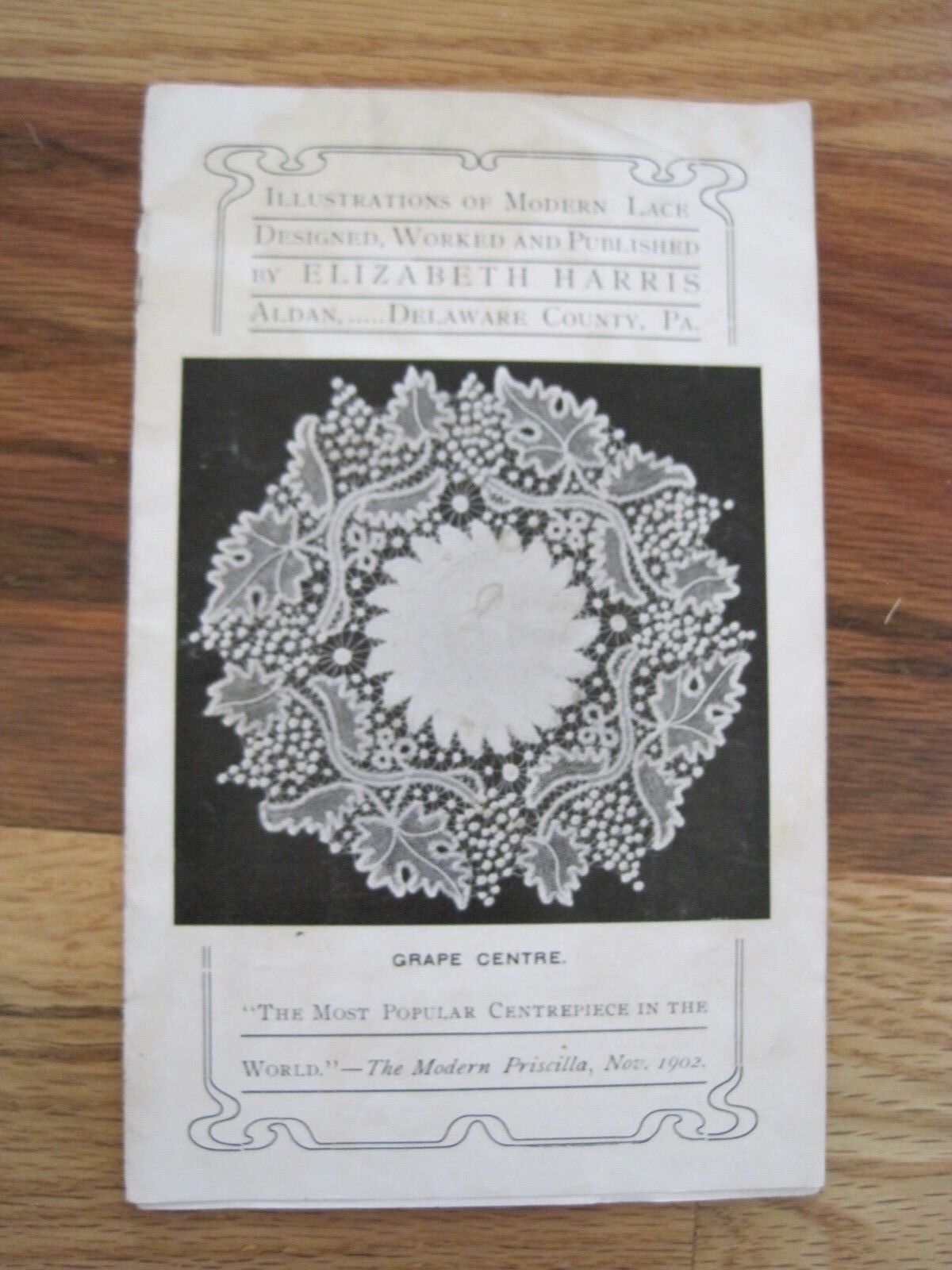 Illustrations of Lace by Elis Harris Nov 1902 