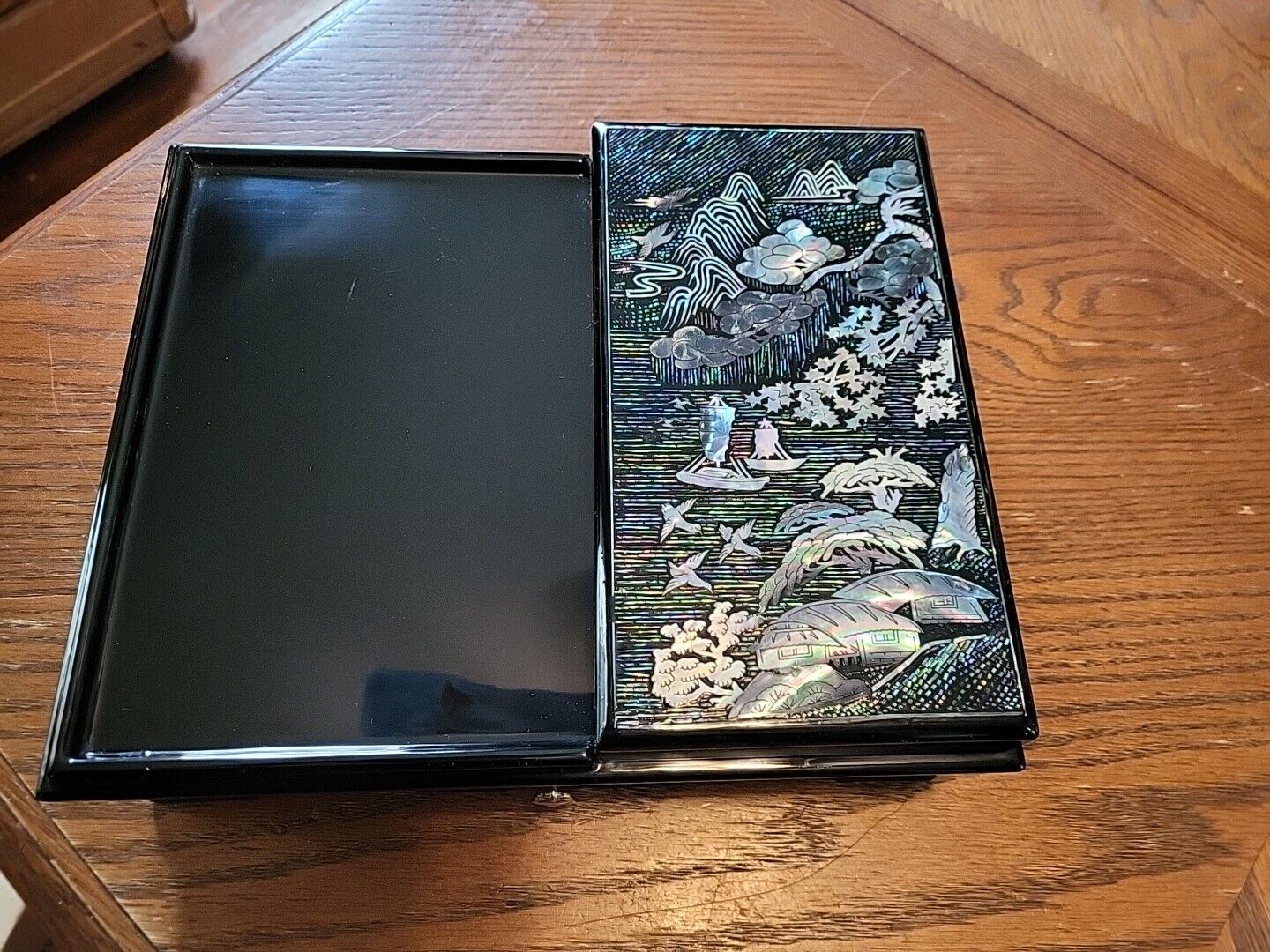 Japanese Black Lacquer  Mother Of Pearl  Jewelry Box 8 1/2” X 11” New #5