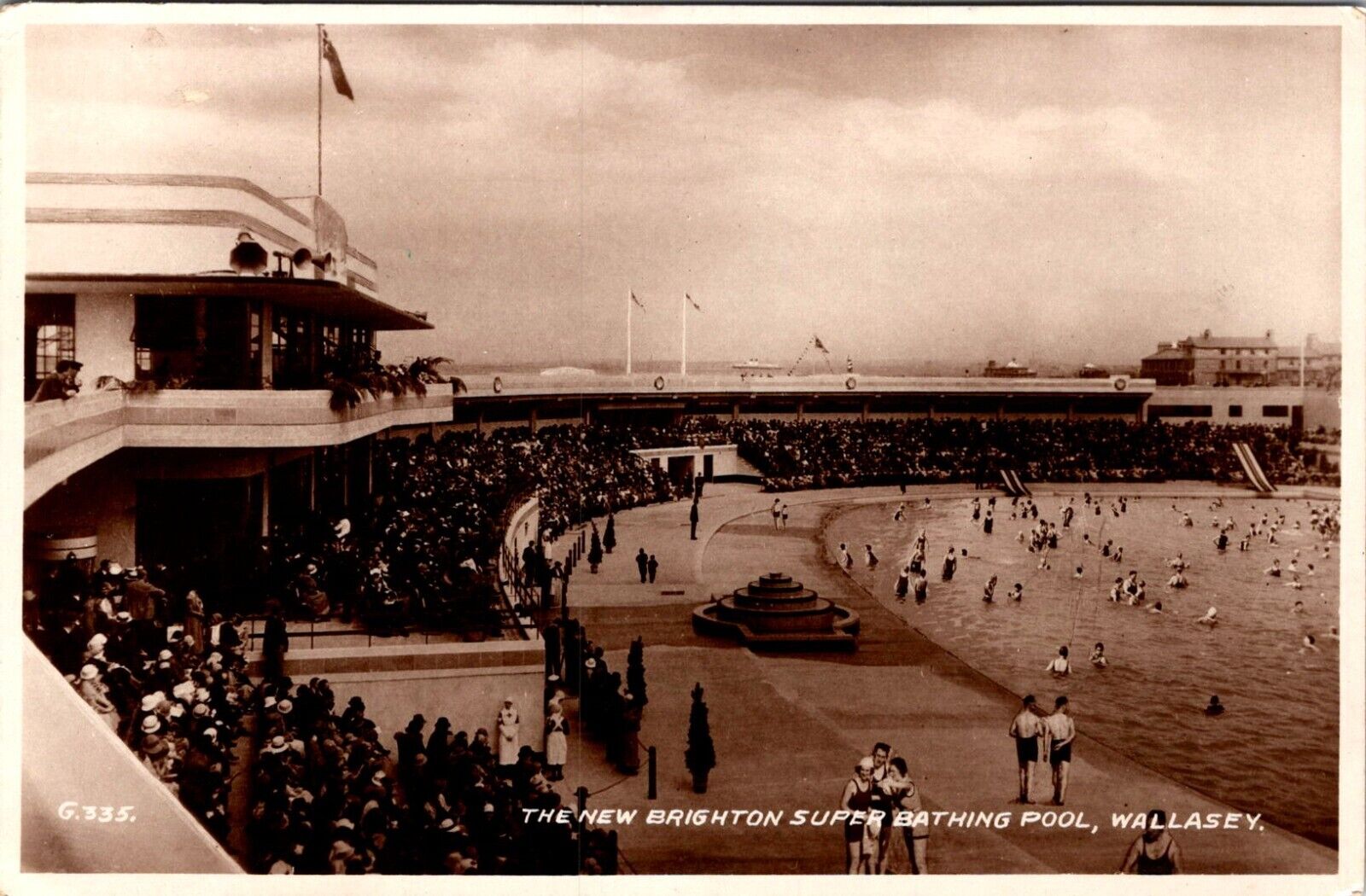 Real Photo Postcard, The New Brighton Super Bathing Pool, Wallasey, Wirral E5N