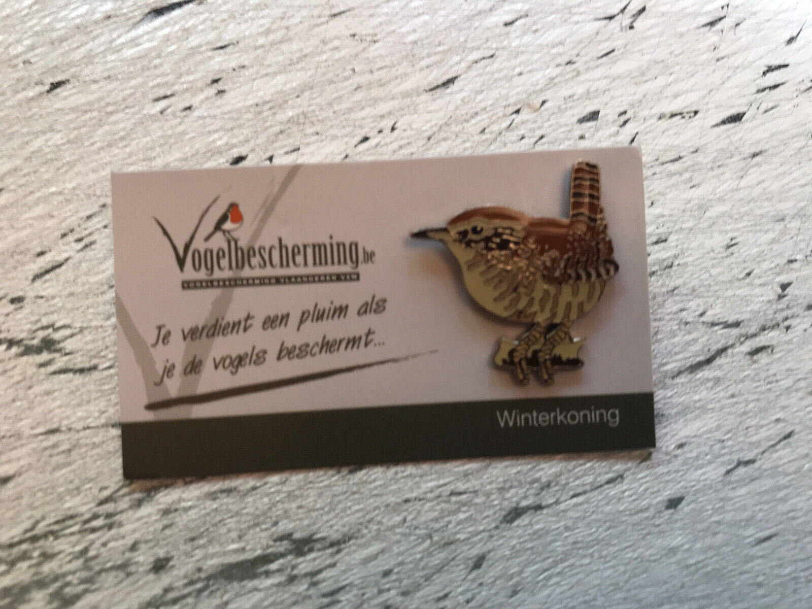 RSPB Partner WREN Birds International Enamel Pin Badge on Card Excellent