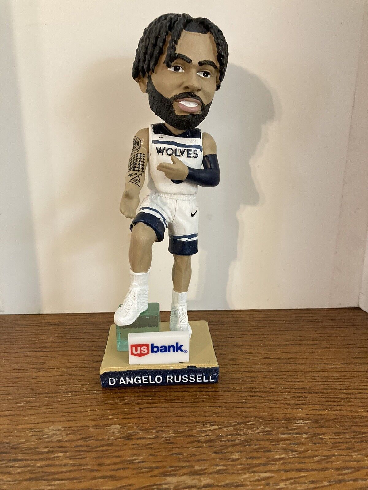 D’Angelo Russell Bobble Head 2022 Timber Wolves basketball #0 ( Us Bank )