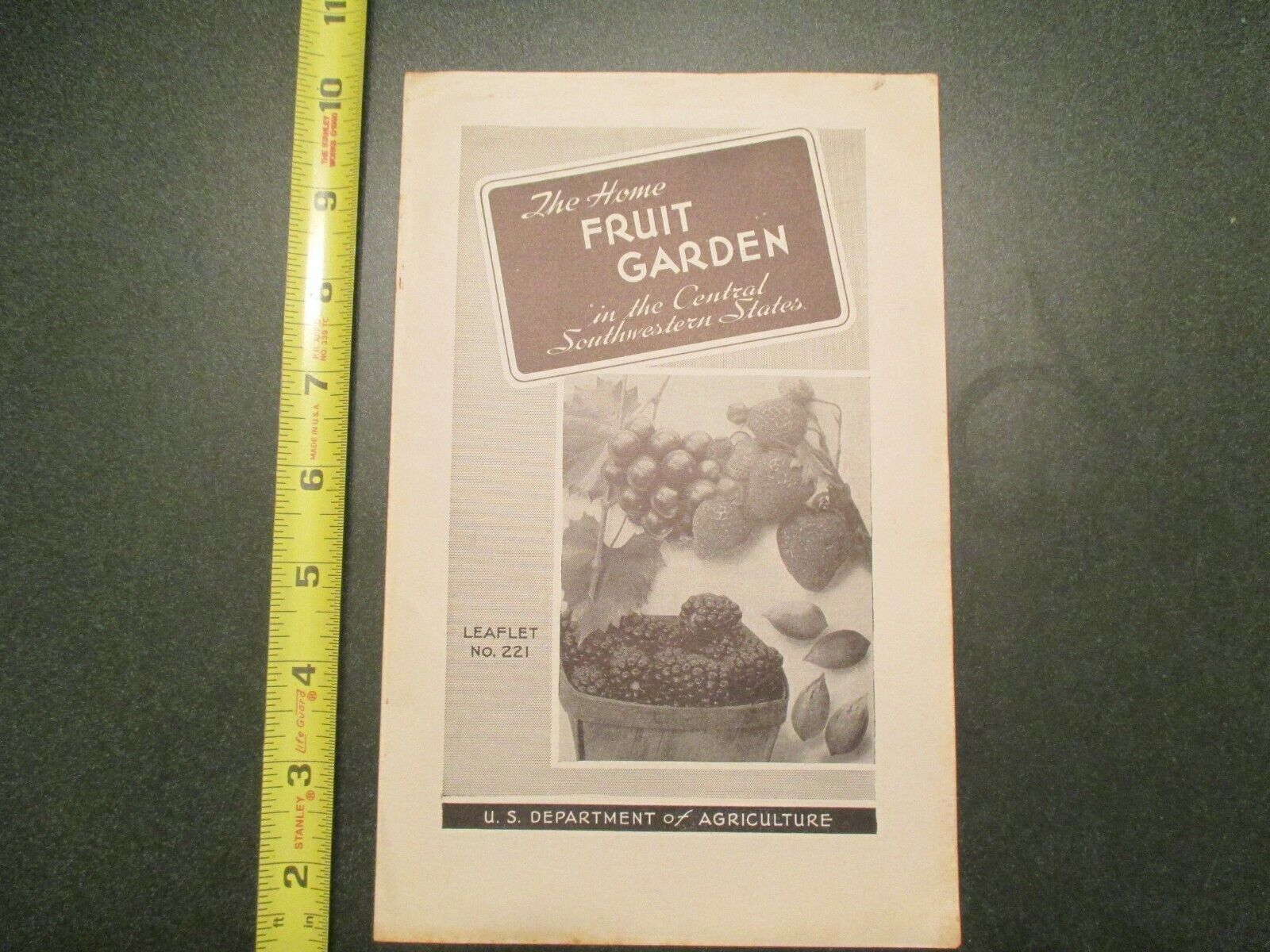 Home Fruit garden Southwest 1942 Farming US Department Agriculture Brochure