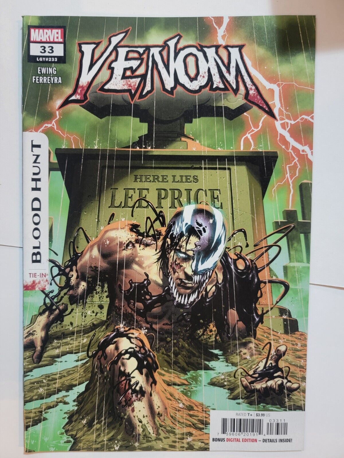 Venom #33 Comic Book 2024 - Marvel Blood Hunt Tie in
