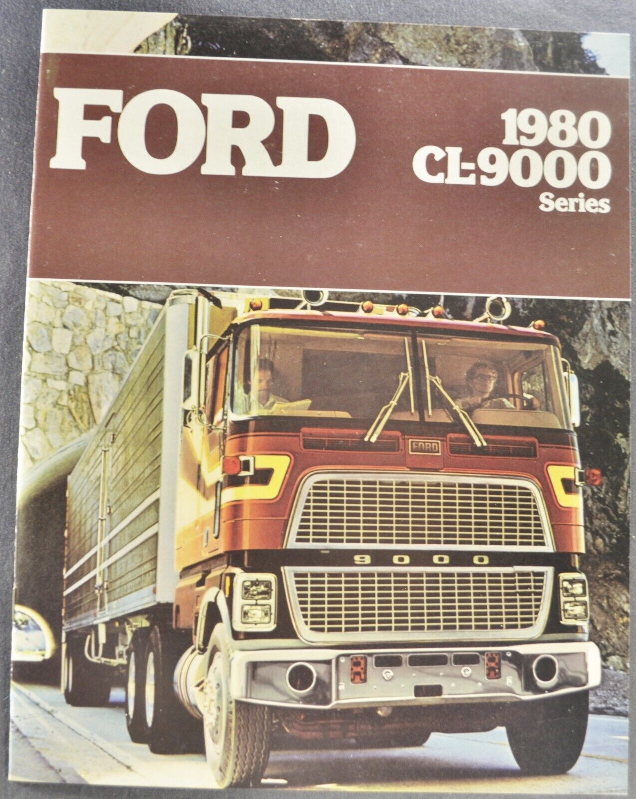 1980 Ford CL-9000 Truck Brochure COE Semi Tractor Trailer Excellent Original 80