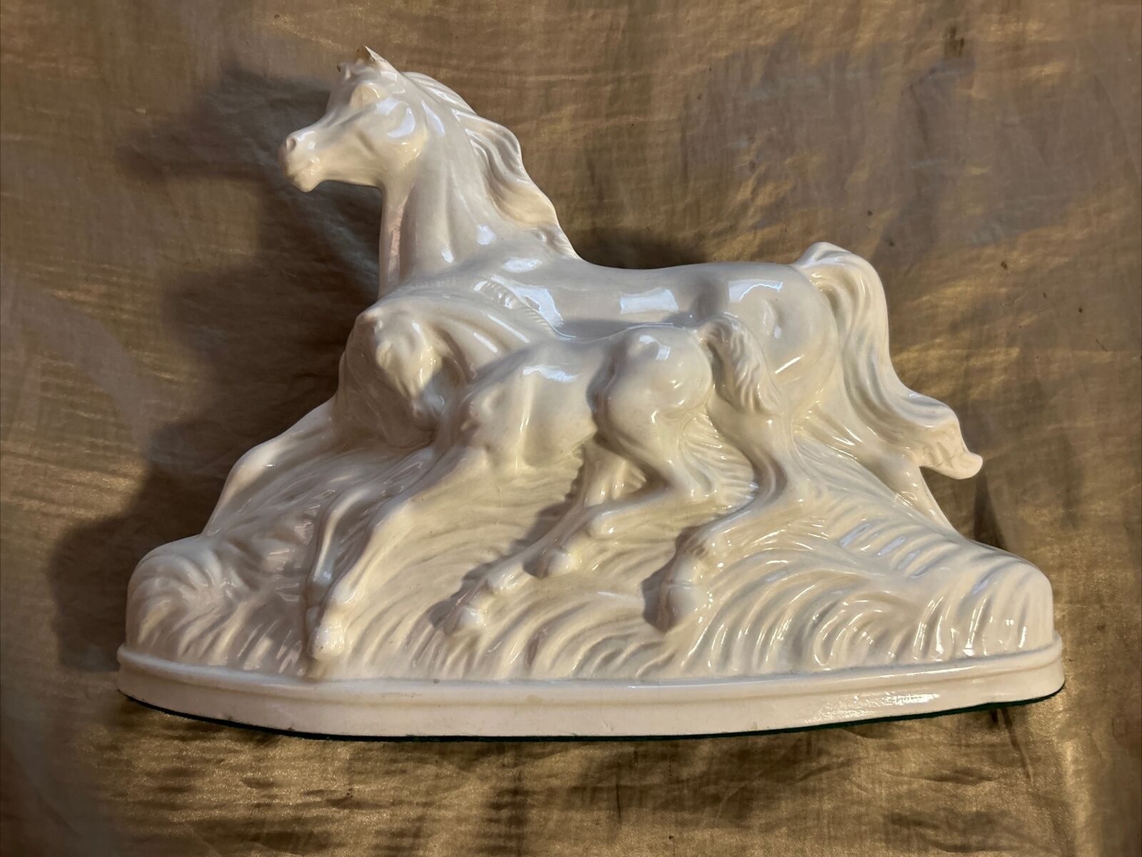 Vintage White Ceramic Horses On Grass Hill & Log • 15” X 10” X 5” Beautiful
