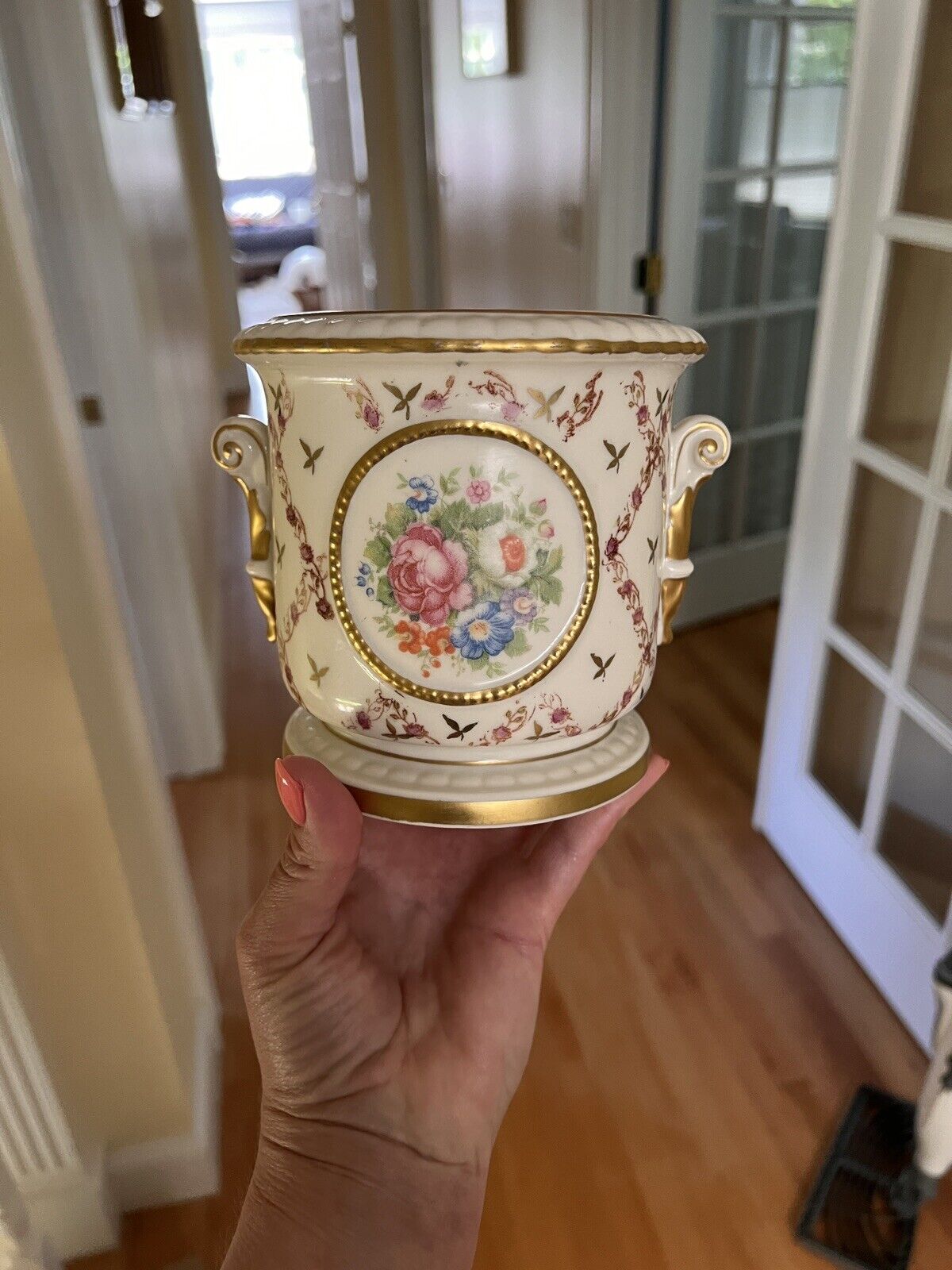 Antique 19thC French New Paris Porcelain Cache Flower Pot