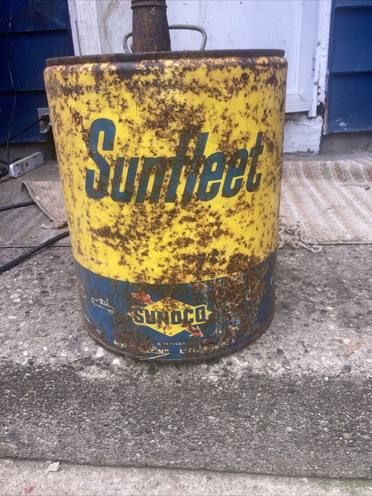 VINTAGE OIL CAN SUNOCO Sunfleet 5 GALLONS