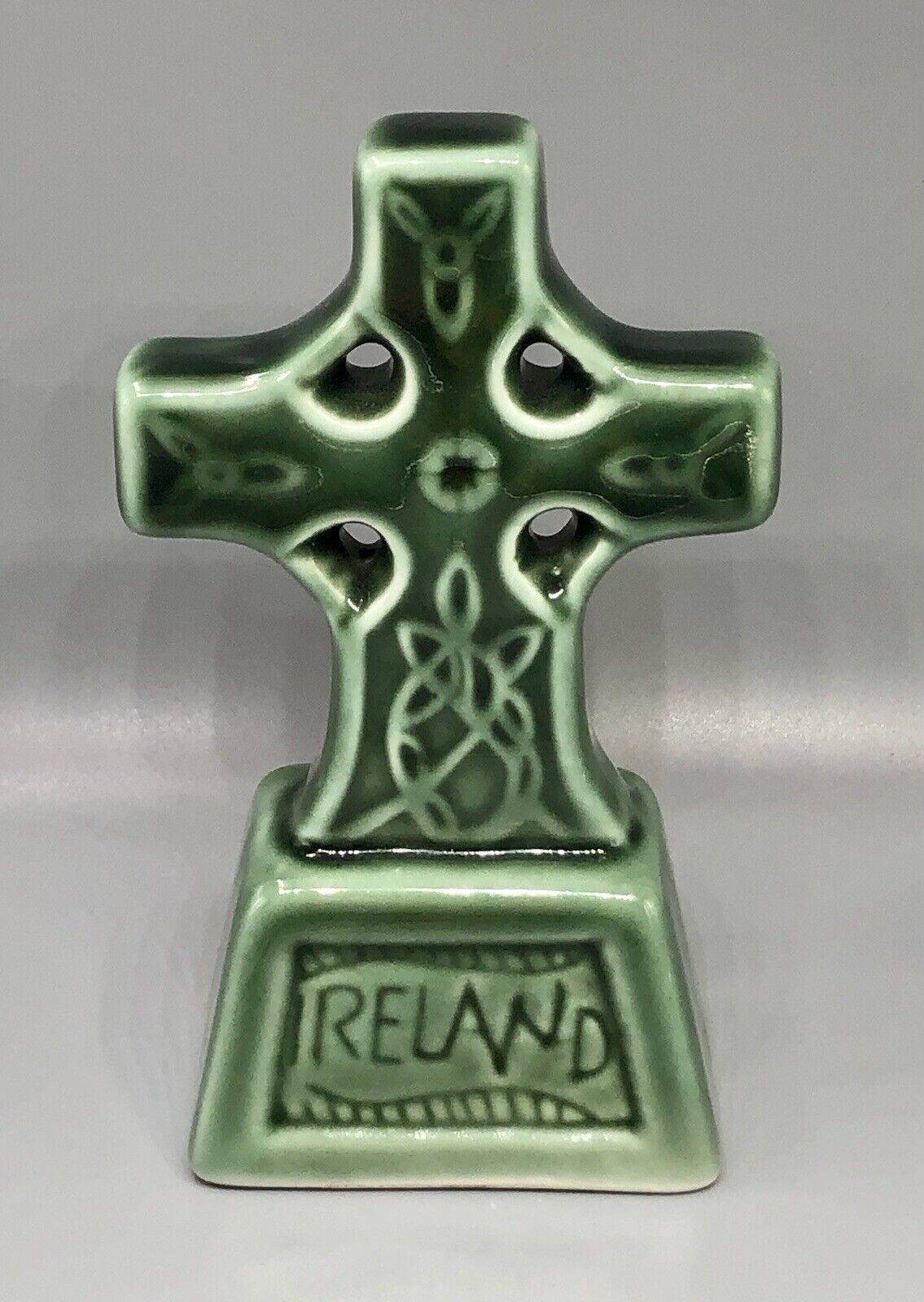 Vintage Ireland Green Glaze Porcelain Celtic Cross Figurine - 5” (H)