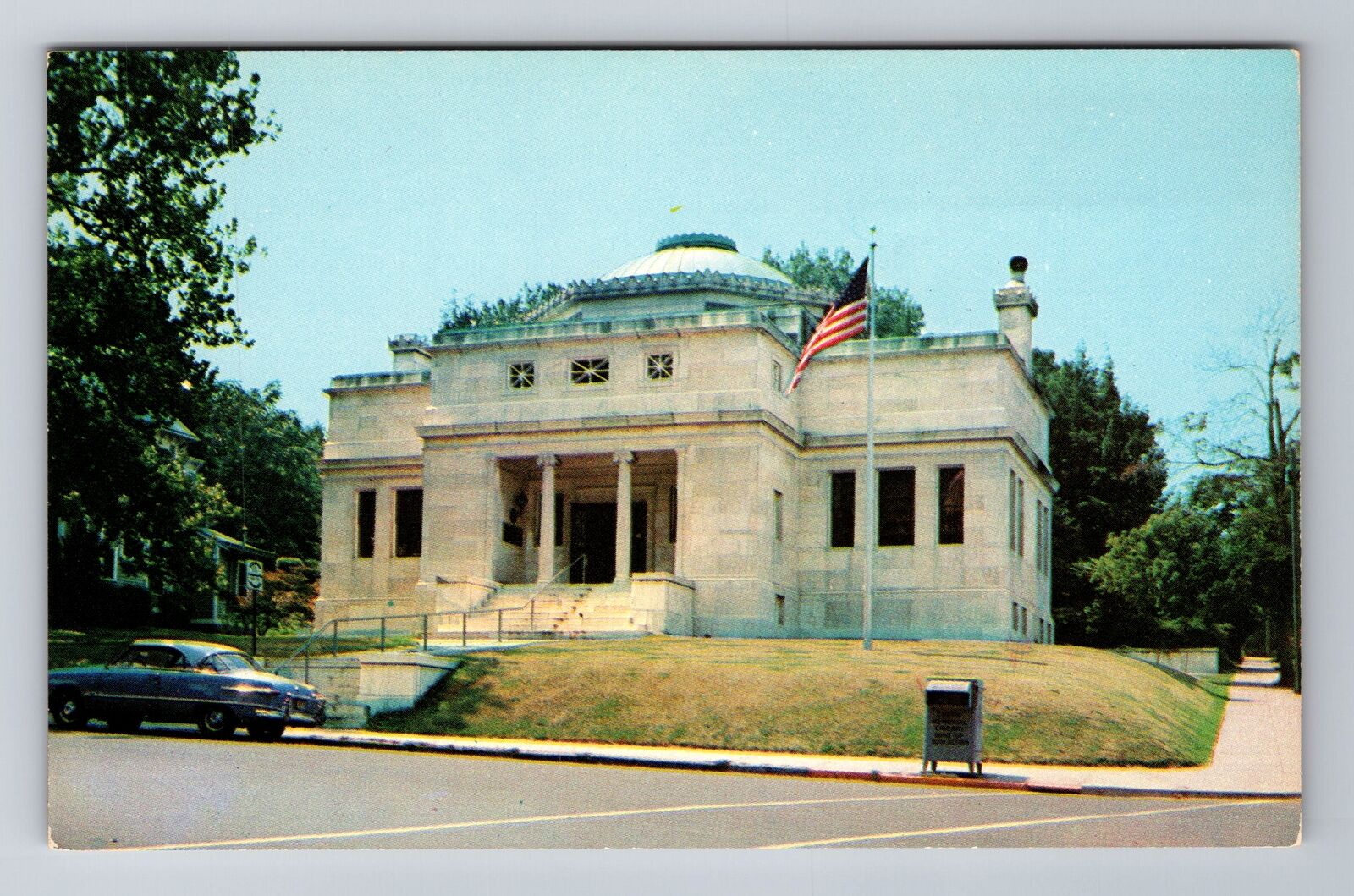 Meriden CT-Connecticut, Curtis Memorial Library, Antique Vintage Postcard