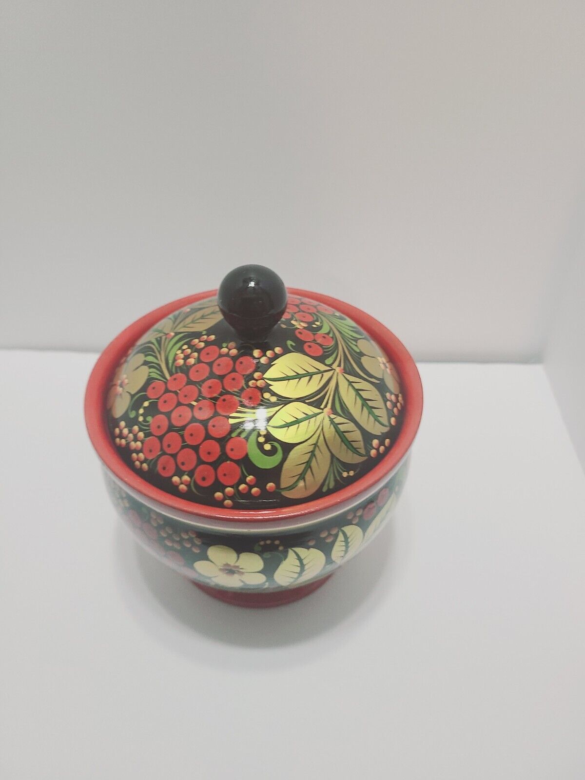 Russian Khokhloma Handpainted Laquer Sugar Bowl W/lid Gold Leaves Red Berries