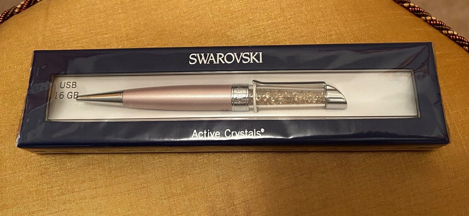 Swarovski Active Crystals Crystalline USB Pen Vintage Rose. New in Box