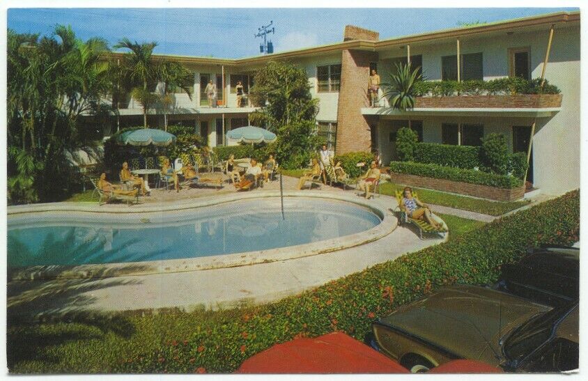 Fort Lauderdale FL The Worthington Hotel Pool Vintage Postcard Florida