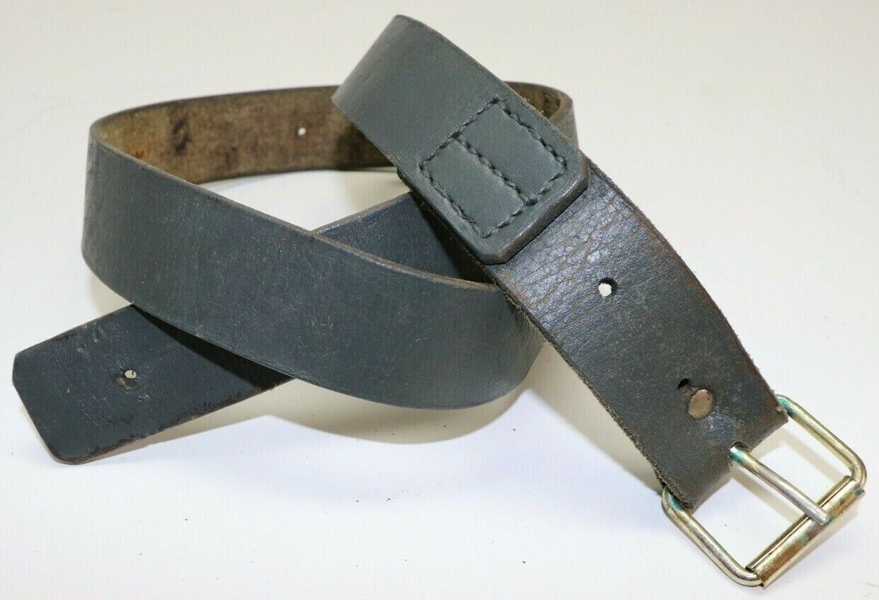 used WWII Italian green leather belt adjustable waist 29in to 40in each E8858