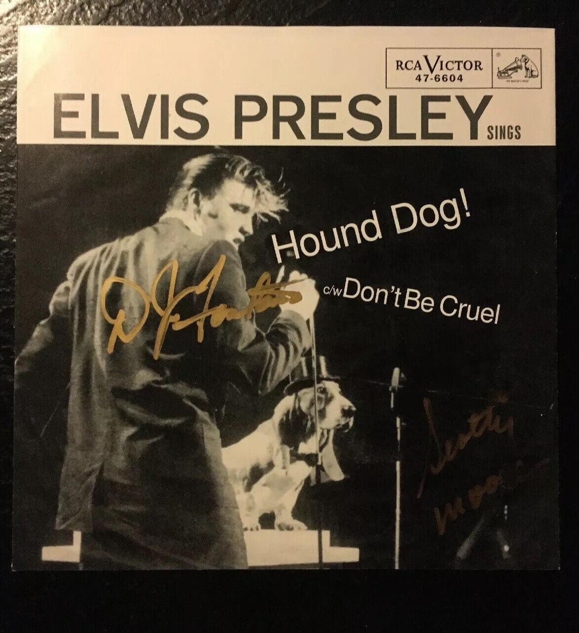 Elvis Presley, Hound Dog/Don’t Be Cruel 7” Signed By Scotty Moore And DJ Fontana