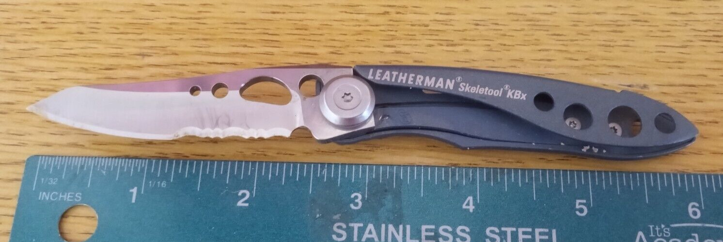 Leatherman Skeletool KBx, Combo Edge Blade, Bottle Opener, Green 