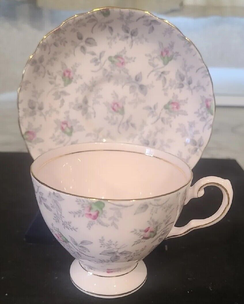 VTG Royal Tuscan Pink And Grey Floral Tea Cup & Saucer Gold Accents England   C