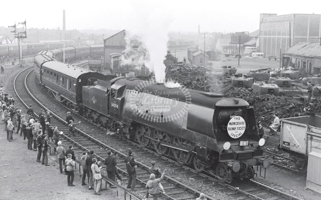 PHOTO BR British Railways Steam Locomotive Battle of Britian 34094 Doncaster1963