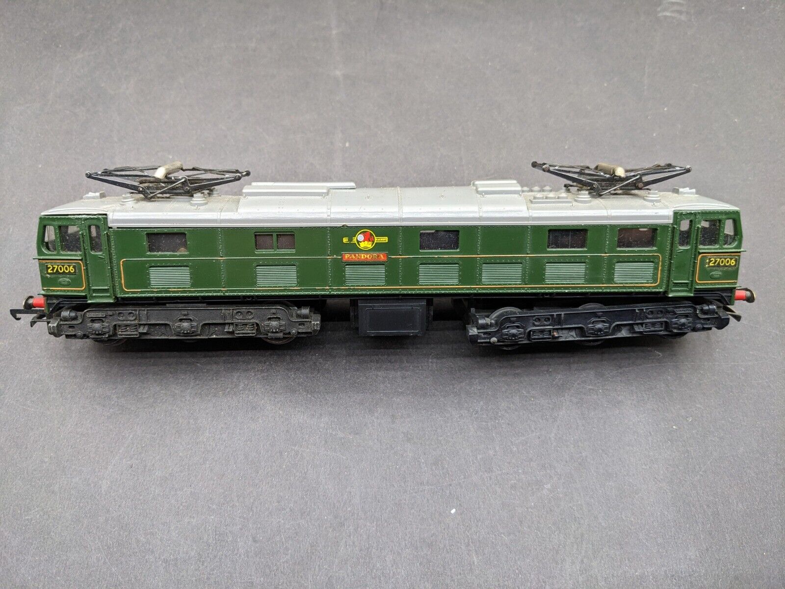 Triang Hornby R351 EM2 pandora  loco BR Green 27006  Co-Co working pantographs