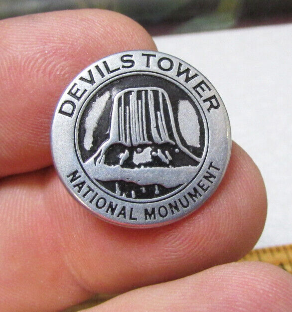 Devils Tower Wyoming National Monument collectors token, 1 inch metal coin