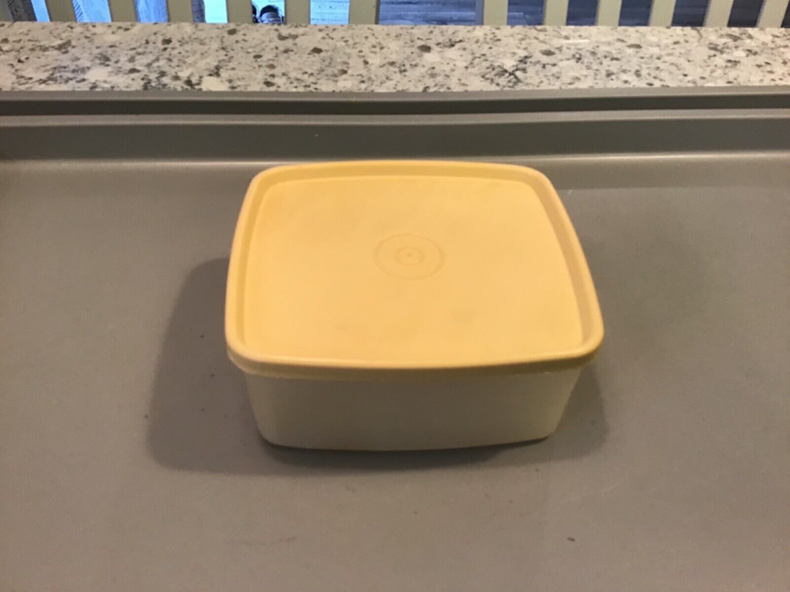 Vintage Tupperware Square Round Sandwich Container #311 Gold Lid