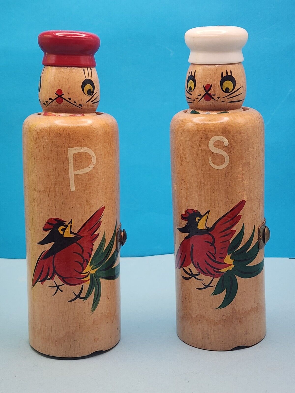 Rare/Vtg. Wooden Japan Rooster/Cat Pop-Up Salt & Pepper Shakers Set